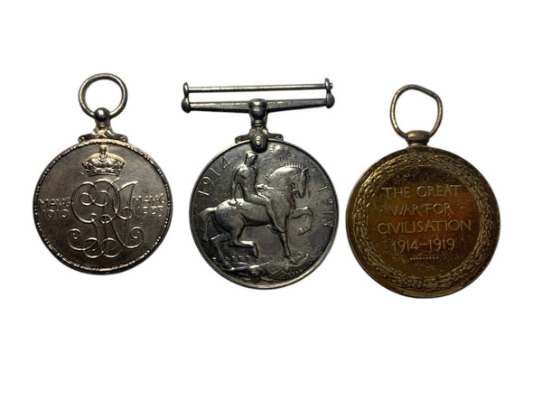 Great Britain: 1914-1918 WWI Medal Pair and Jubilee Medal Queen's Rifles