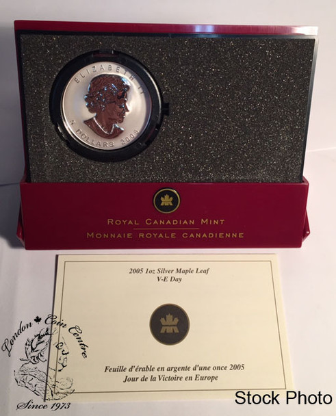 Canada: 2005 $5 Silver Maple Leaf VE Day Privy