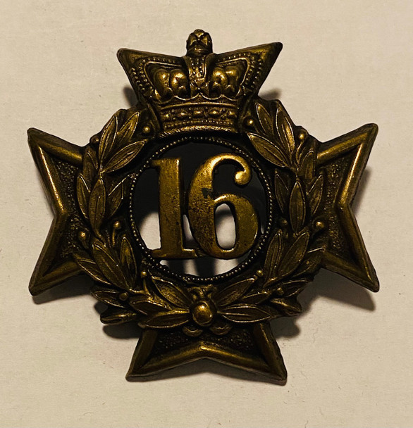 Great Britain: 16th Regiment of Foot (Bedfordshire Regiment) Glengarry Cap Badge