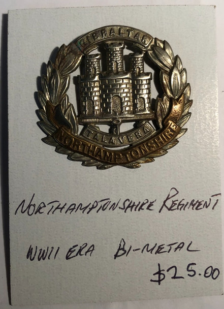 Great Britain: WWI / WWII Northhamptonshire Regiment Cap Badge