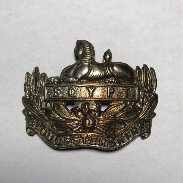 Great Britain: Gloucestershire Regiment Cap Badge, Egypt