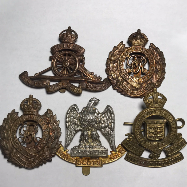 Great Britain/Canada: Lot of 5 Cap Badges, Mostly WWII Era