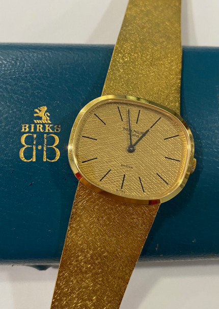 Vintage Patek Philippe Golden Ellipse 18K Yellow Gold - Signed Birks