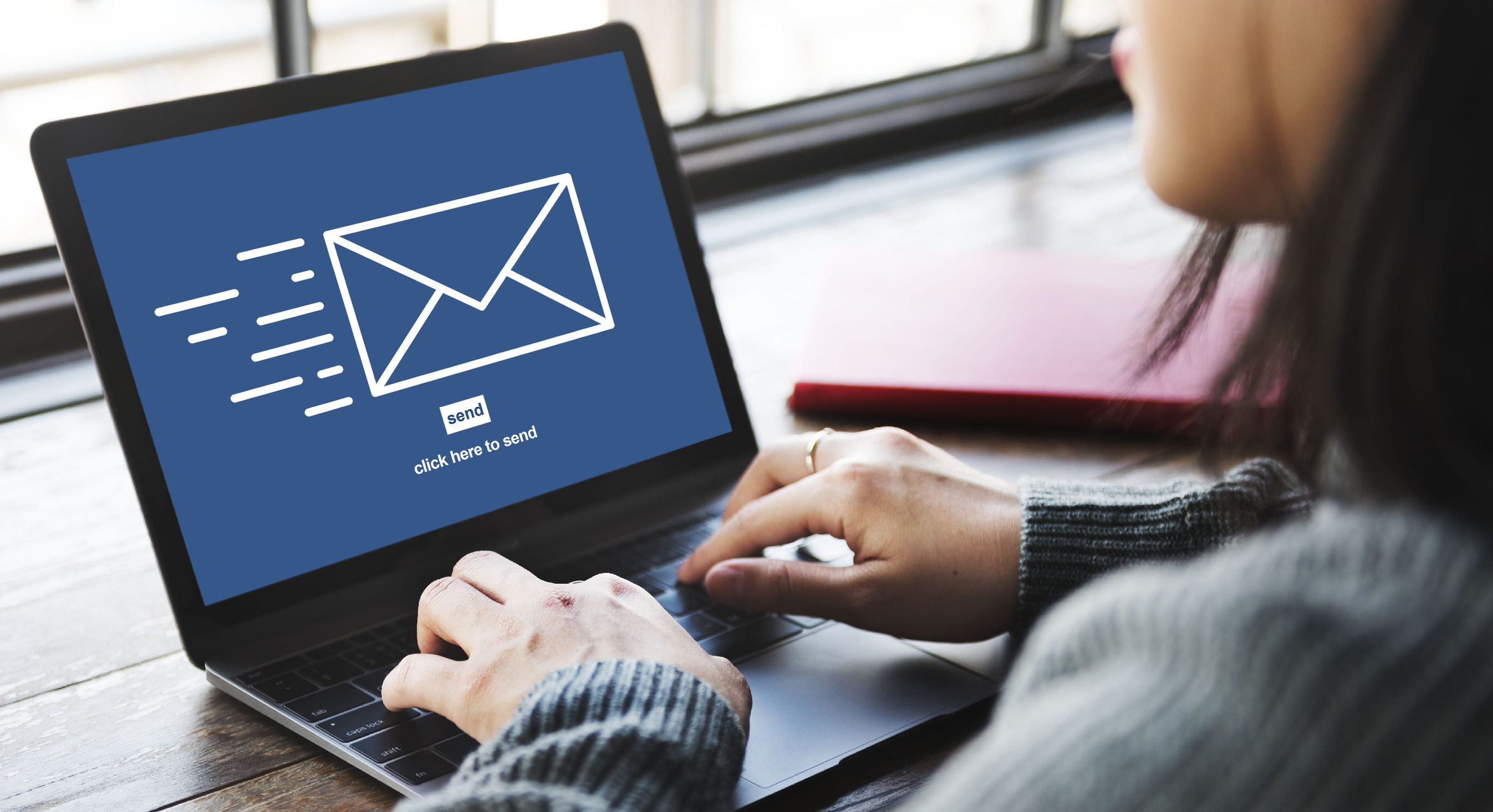 emailusgirlatcomputer.jpg