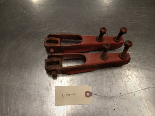 Used set of 2 IH 510 grain drill rockshaft lift 815281C2 Used set of 2 IH 510 grain drill rockshaft lift 815281C2