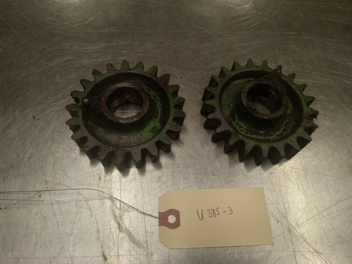 Used Set of 2 John Deere FB-A grain drill 21 tooth gear T426M