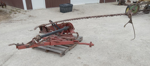 Used IH 1100 sickle bar mower parts #394