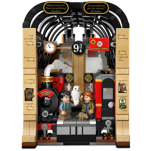 LEGO Harry Potter: Book Nook - Hogwarts Express LEGO Harry Potter: Book Nook - Hogwarts Express