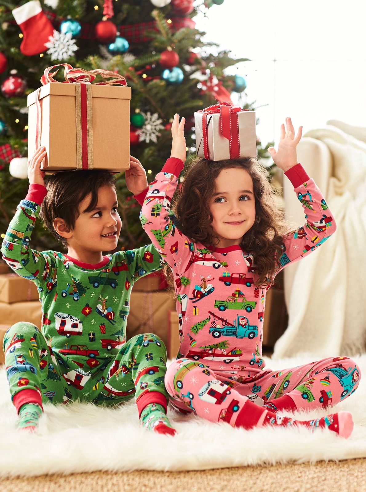 Woofin Christmas CREAM Kids 2-Piece Pajama Set 