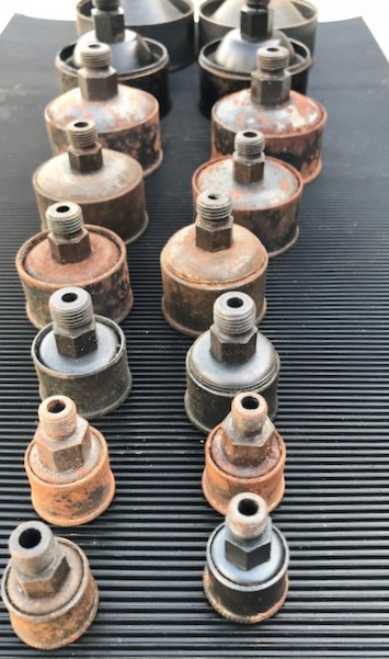 Grease Cups BSP Threaded Sizes from 3/4" to 2.3/8" will clean up