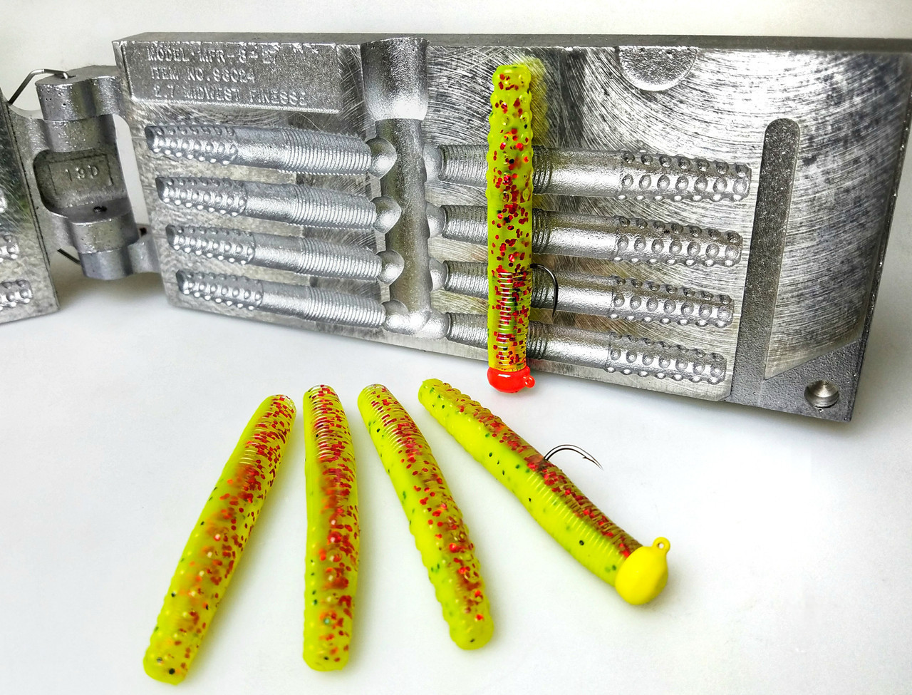 Do-It Essentials Midwest Finesse Mold - 2.7 - Barlow's Tackle
