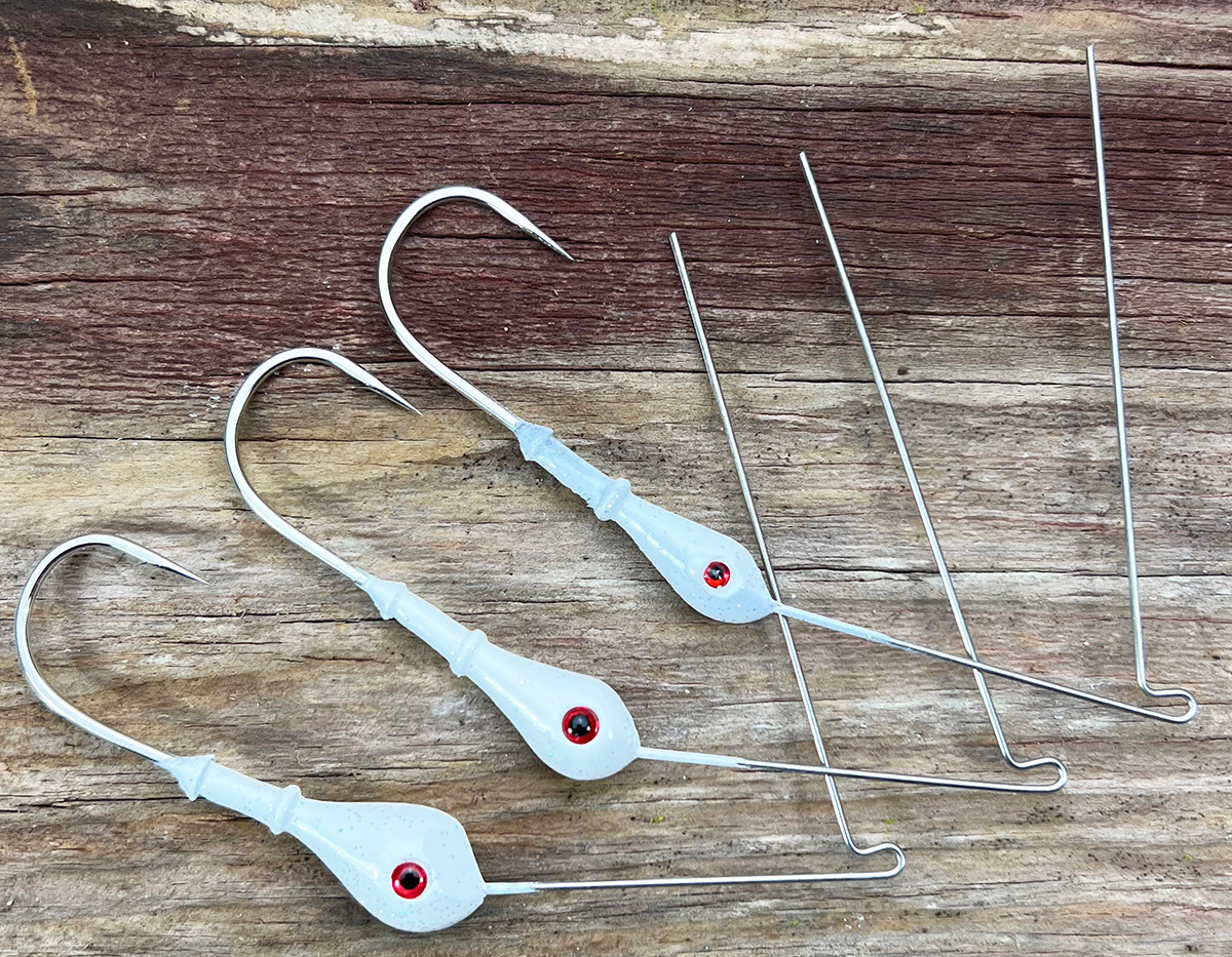 Closeout 2023 Heavy Wire White Glitter Teardrop Spinner Bait Heads - CLOSEOUT Closeout 2023 Heavy Wire White Glitter Teardrop Spinner Bait Heads - CLOSEOUT