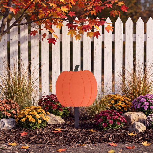 Amish made in the USA seasonal lawn decor stake, pumpkin in front of picket fence