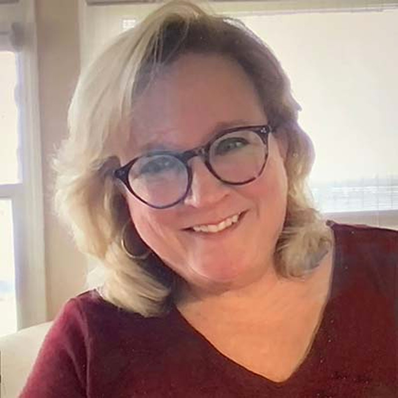 Meet the Artist: Sue Krizman Meet the Artist: Sue Krizman