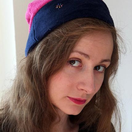 Meet the Artist: Ludmila Linhartova