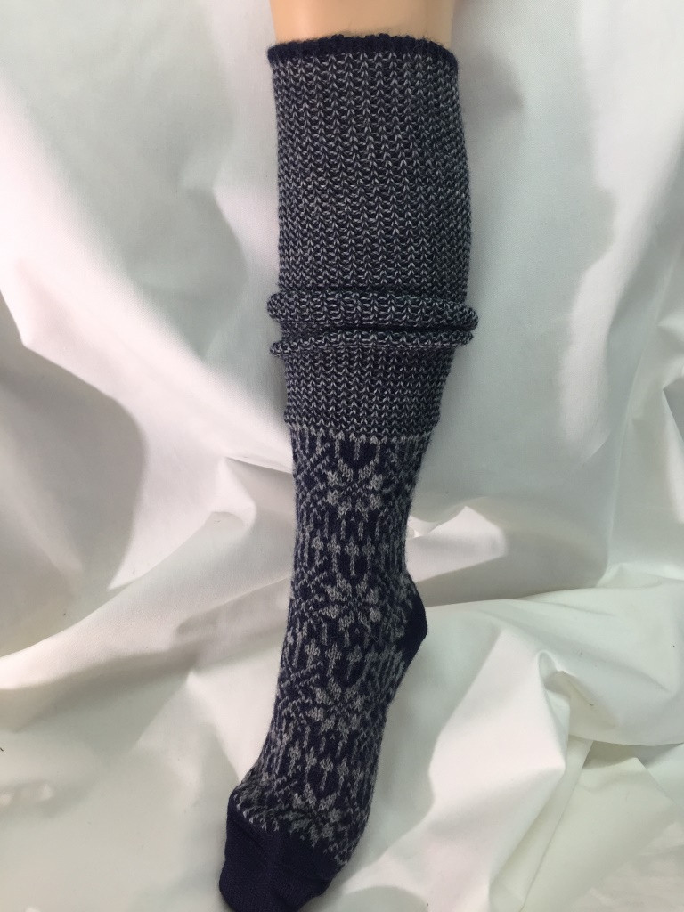 Organic Merino Wool Adults Jacquards
Color: 66 Navy/Grey