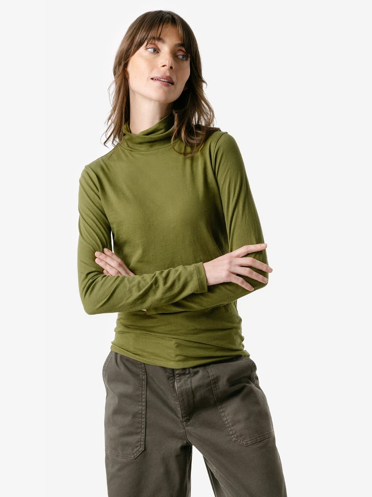Women's Organic Cotton Turtleneck shirt