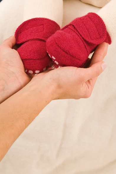 Disana Boiled Wool Booties
Color: Red