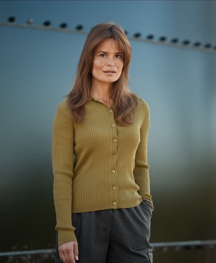 Ribbed cardigan with polo collar