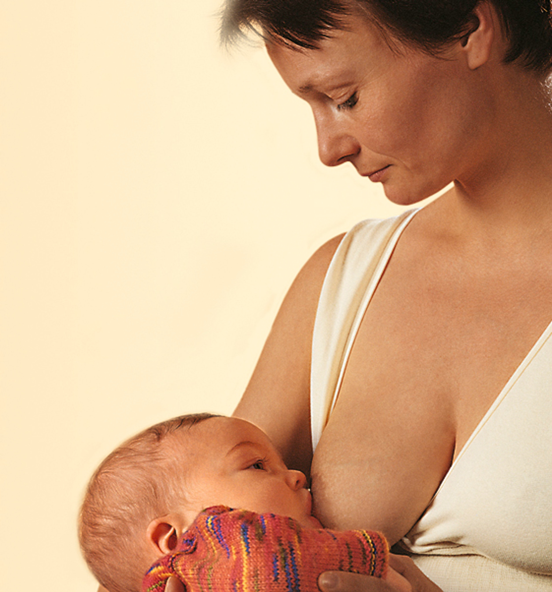 2 bras for mom, Babies & Kids, Nursing & Feeding, Breastfeeding