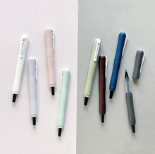 Zig Cocoiro Lettering Pen