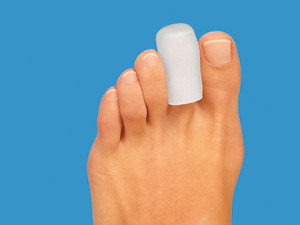 GEHWOL Toe Cap G Medium polymer gel toe protectors 1 pair to cushion toes, relieve pressure, and protect against corns