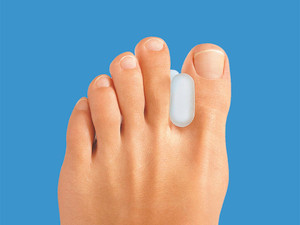 GEHWOL Toe Separators G Small 3 pieces soft non-slip pads to align toes, relieve friction, and protect against pressure