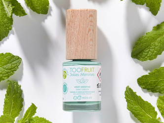 Mint Green Bio-based Nail Polish - 10 ml Mint Green Bio-based Nail Polish - 10 ml