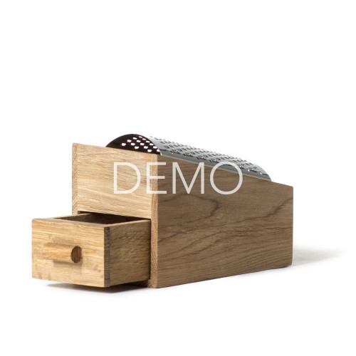 [Sample] Oak Cheese Grater - US