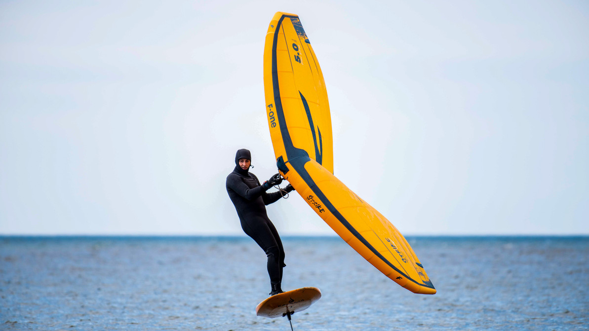 3 Must Have Safety Accessories for Foiling