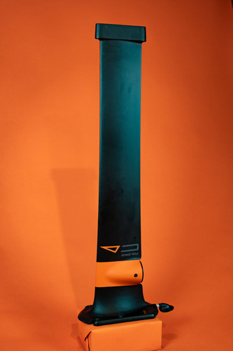 Code Foils x Foil Drive Integrated UHM Mast - Profile