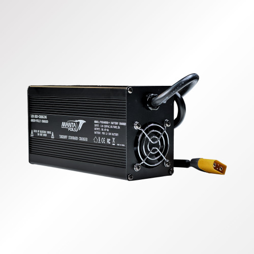 Manta TakeOff Evo Charger - Angle