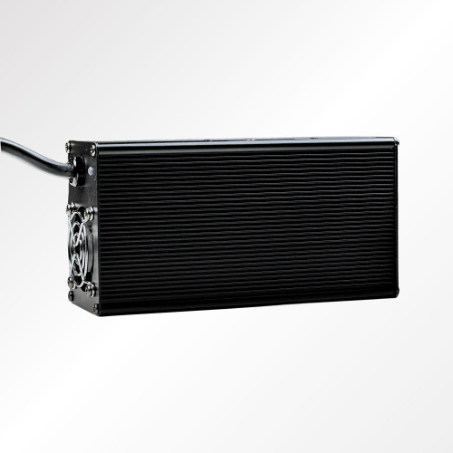 Manta TakeOff Evo Charger - Side view