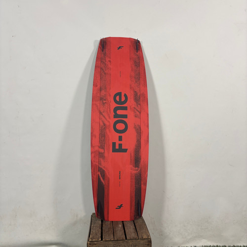 SPARK / 138 x 42cm - 2026 Demo