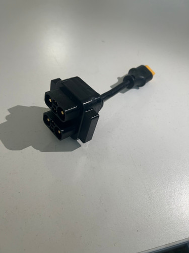 Manta Evo - Charger plug adapter