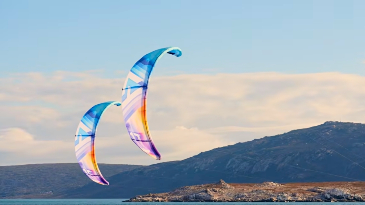 Harlem Thrive LiteX 17m | Hadlow Throws Tricks in 10 Knots