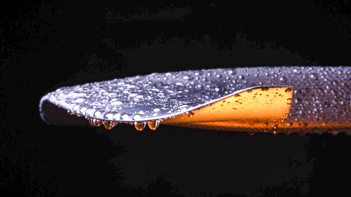 View of the mid-aspect ratio angle on the 810X