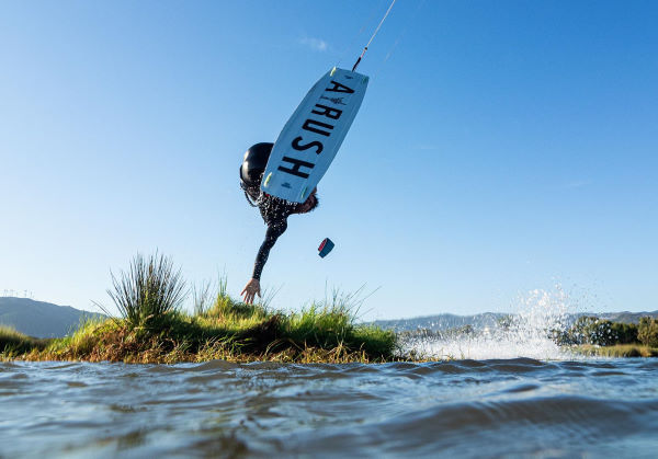 Airush Livewire Team v8 Twintip Kiteboard