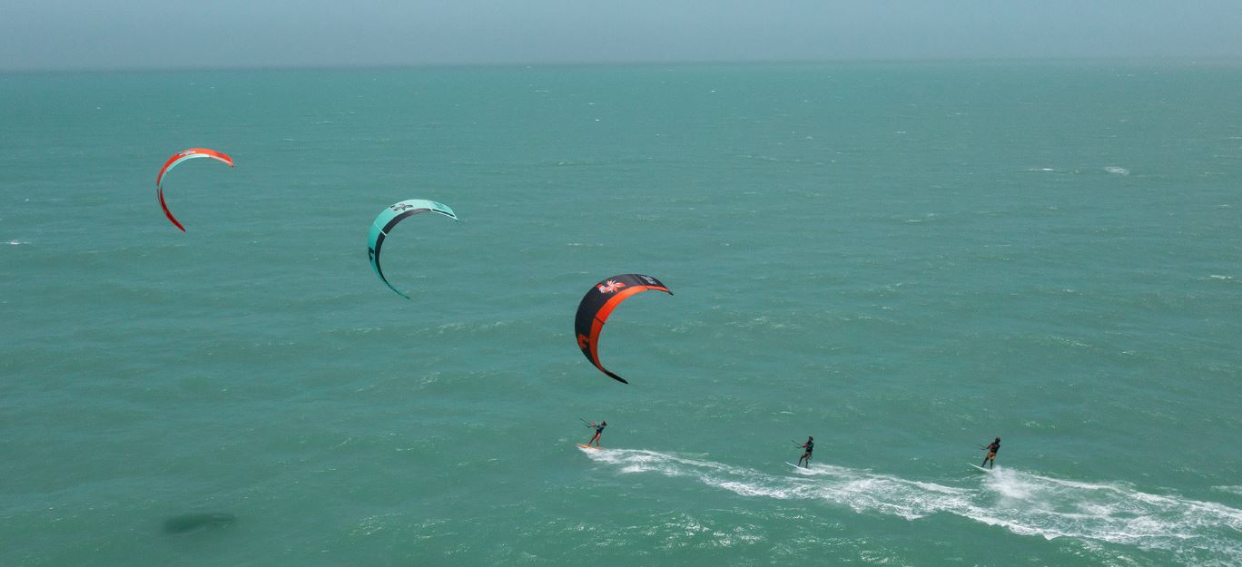 流行に kite boat カイトボード クロノ スポーツ・レジャー