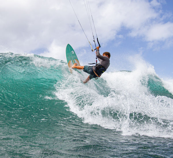 カイトサーフィン用サーフボード NAISH GLOBAL 5'8