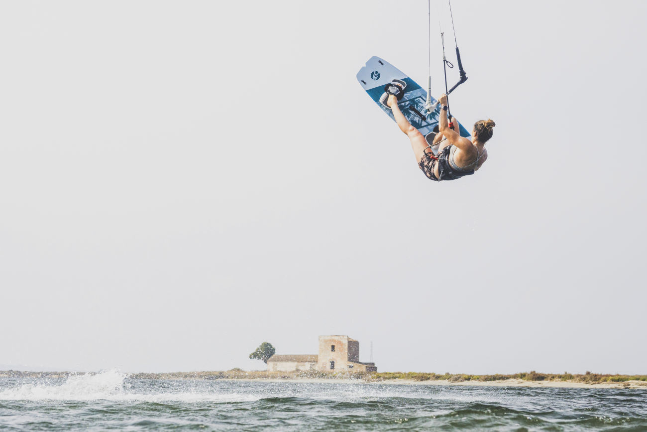 2022 Cabrinha 02 Spectrum Twintip Kiteboard