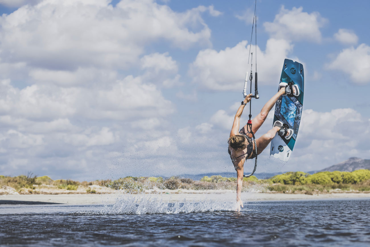 2022 Cabrinha 02 XCaliber Wood Twintip Kiteboard