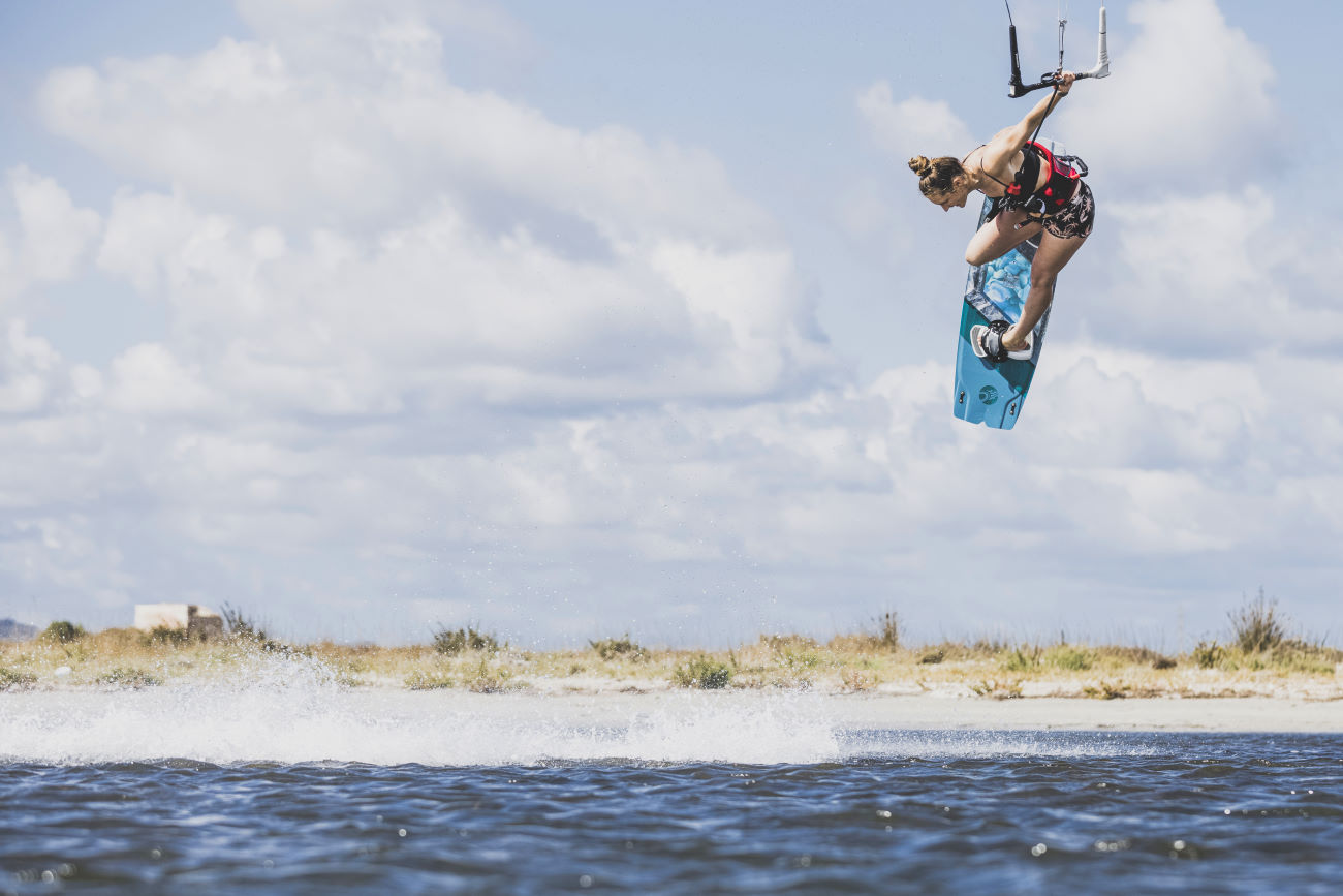 2022 Cabrinha 02 XCaliber Wood Twintip Kiteboard