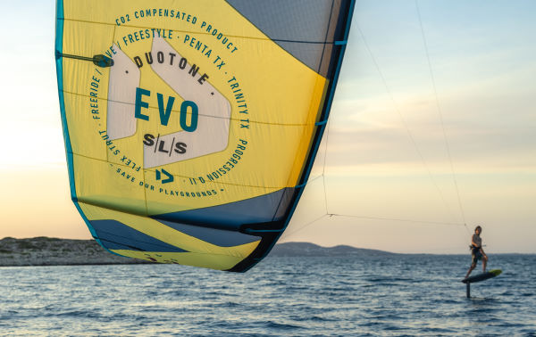 2022 Duotone Evo SLS Kiteboarding Kite