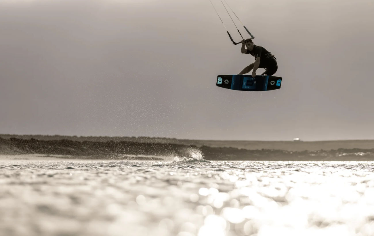 2022 Duotone Select Kiteboard