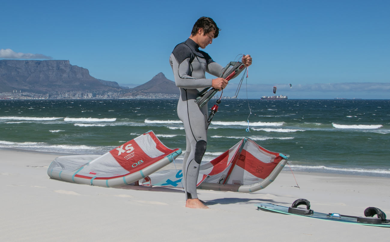 2022 Eleveight XS V2 Kiteboarding Kite 2022 Eleveight XS V2 Kiteboarding Kite