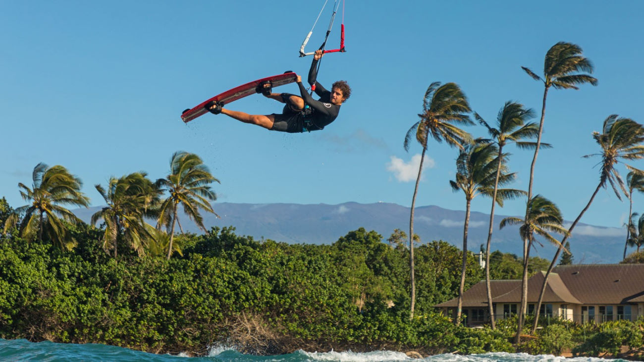 Naish S26 Hero Twintip Kiteboard Naish S26 Hero Twintip Kiteboard