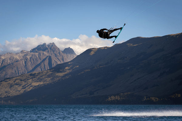 2022 North Atmos Hybrid Kiteboard