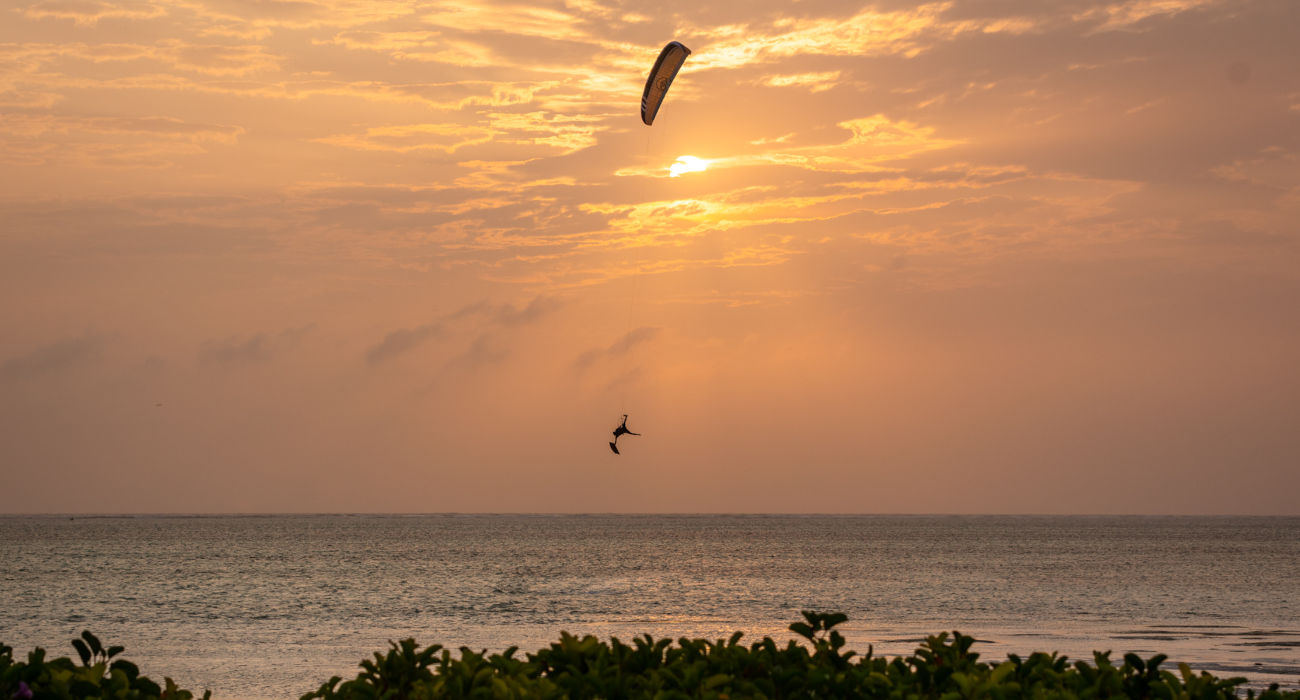 Flysurfer Sonic3 Foil Jump