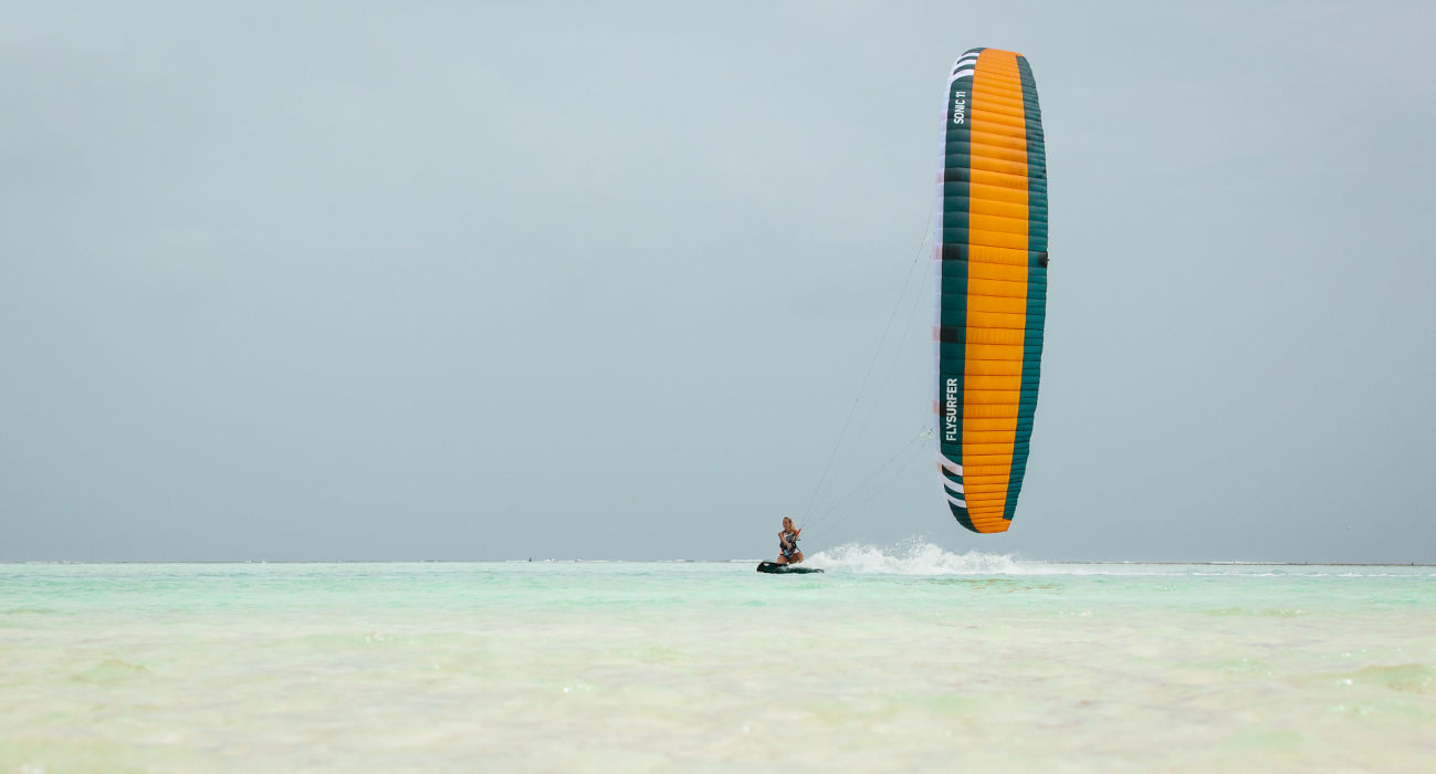 Flysurfer Sonic3 Twintip Ride